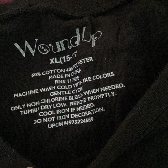 Size XL(15-17) Graphic Tee - Picture 3 of 4